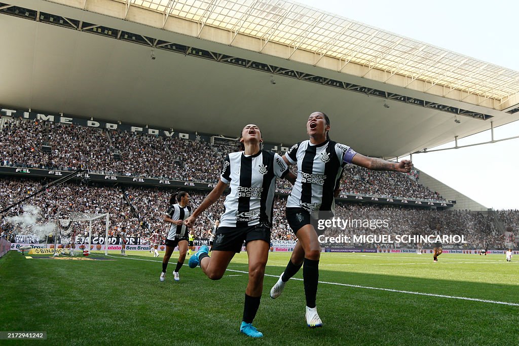 FBL-BRA-WOMEN-CORINTHIANS-SAO PAULO