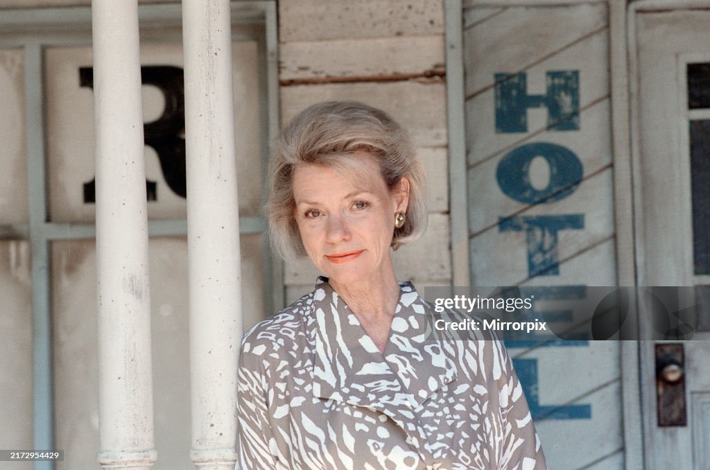 Australian Soap Opera Neighbours, 1988