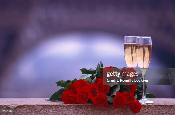champagne, roses and the eiffel tower - champagne tower stock pictures, royalty-free photos & images