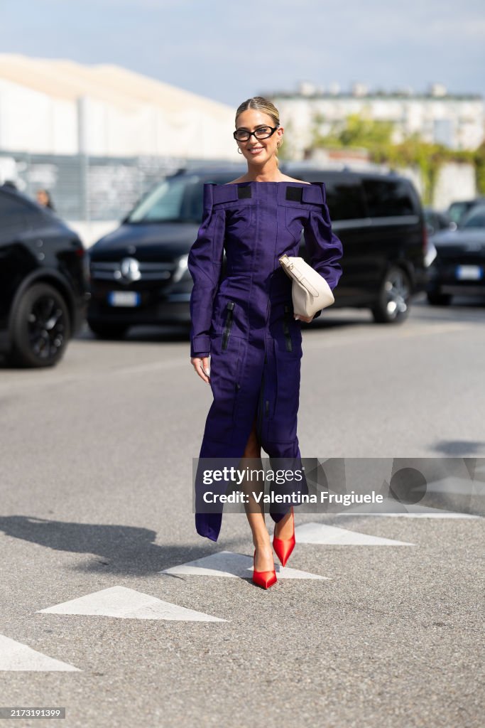 Street Style - Day 3 - Milan Fashion Week - Womenswear Spring/Summer 2025