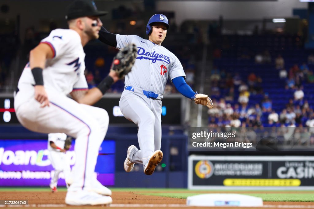 Los Angeles Dodgers v Miami Marlins