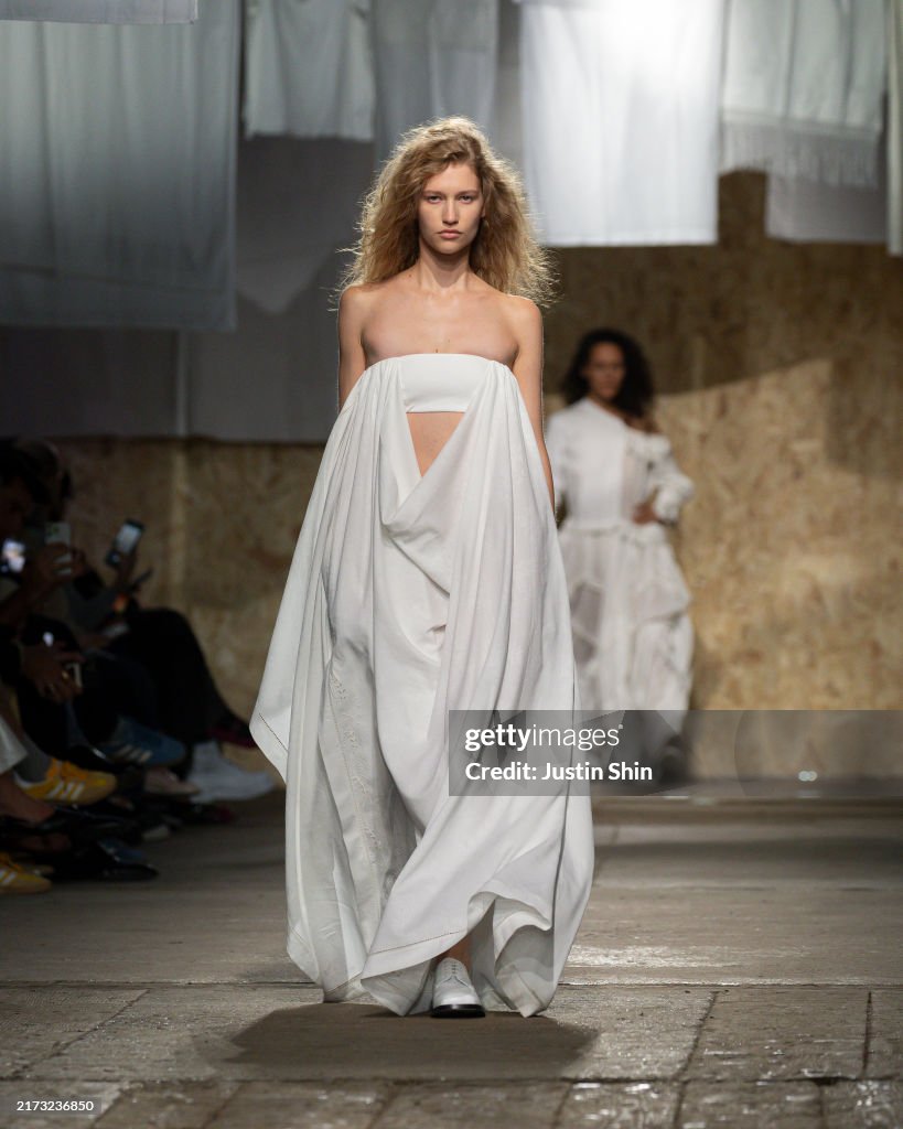 Moschino - Runway - Milan Fashion Week - Womenswear Spring/Summer 2025
