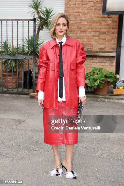 Olivia Palermo arrives at the Tod's fashion show during the Milan Womenswear Spring/Summer 2025 on September 20, 2024 in Milan, Italy.