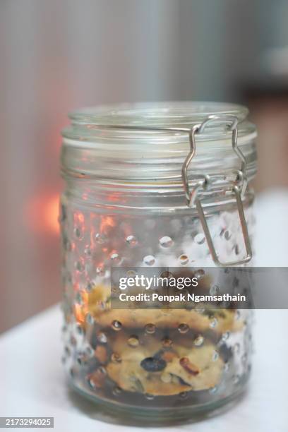 raisin cookie - raisin cookie stock pictures, royalty-free photos & images