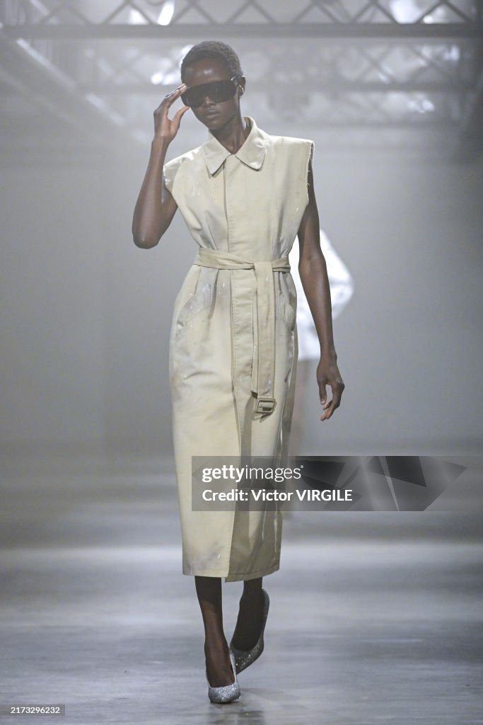 MM6 Maison Margiela - Runway - Spring/Summer 2025 Milan Fashion Week