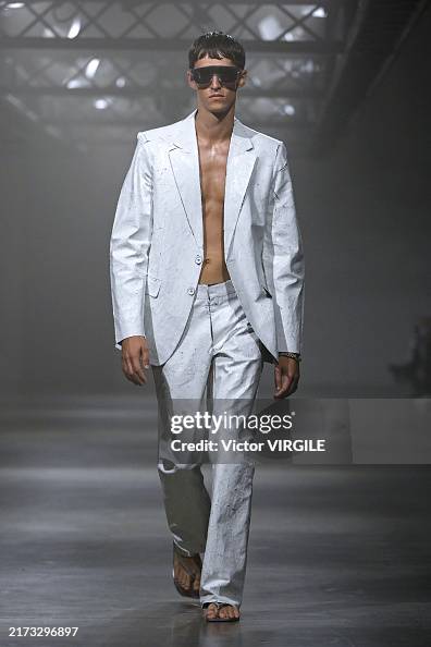 MM6 Maison Margiela - Runway - Spring/Summer 2025 Milan Fashion Week MM6 Maison Margiela - Runway - Spring/Summer 2025 Milan Fashion Week