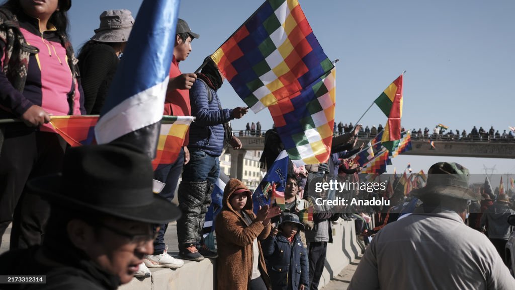 March led by Evo Morales enters La Paz