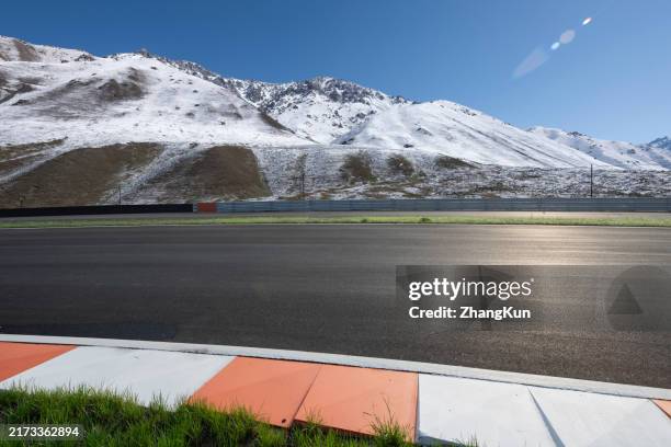 Car Raceway Surface 4,816 Road Race Car Stock Photos, High-Res Pictures, and Images - Getty ...