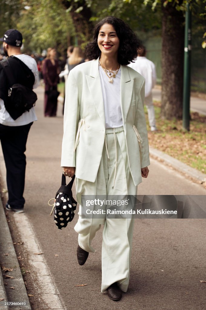 Street Style - Day 4 - Milan Fashion Week - Womenswear Spring/Summer 2025