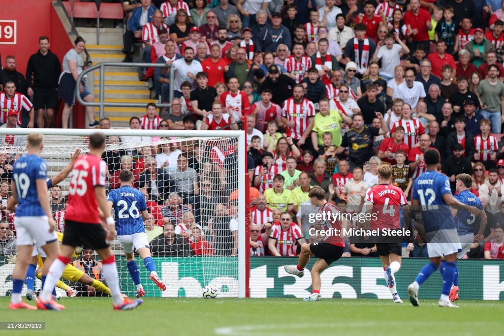 Southampton FC v Ipswich Town FC - Premier League