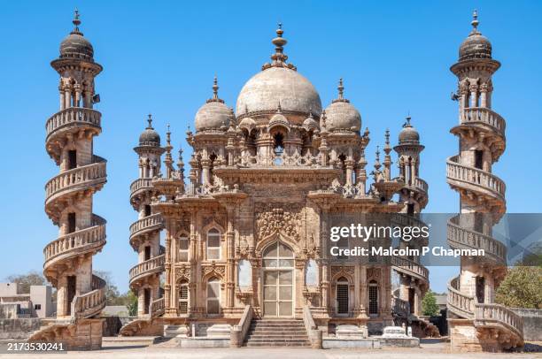 bahauddin makbara (maqbara) mausoleum, near mahabat maqbara, junagadh, gujarat, india - gujarat stock pictures, royalty-free photos & images