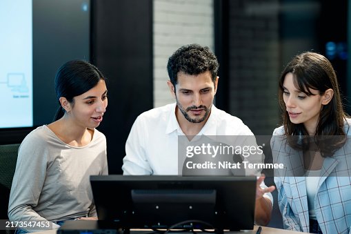 Sharing knowledge and experience within software development teams can help peers avoid common mistakes and gain valuable insights into the development process. Sharing knowledge and experience within software development teams can help peers avoid common mistakes and gain valuable insights into the development process.