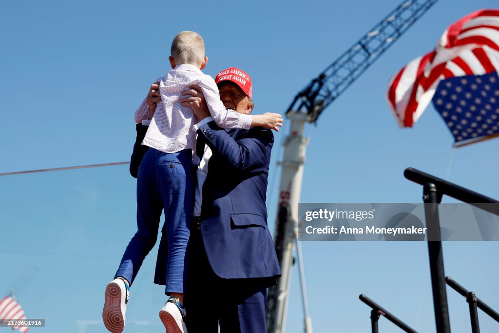 Republican Presidential Candidate Donald Trump Holds Rally In Wilmington, North Carolina