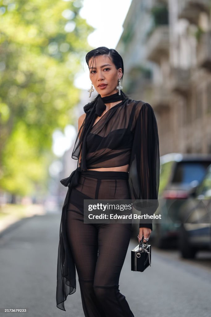 Street Style - Day 5 - Milan Fashion Week - Womenswear Spring/Summer 2025