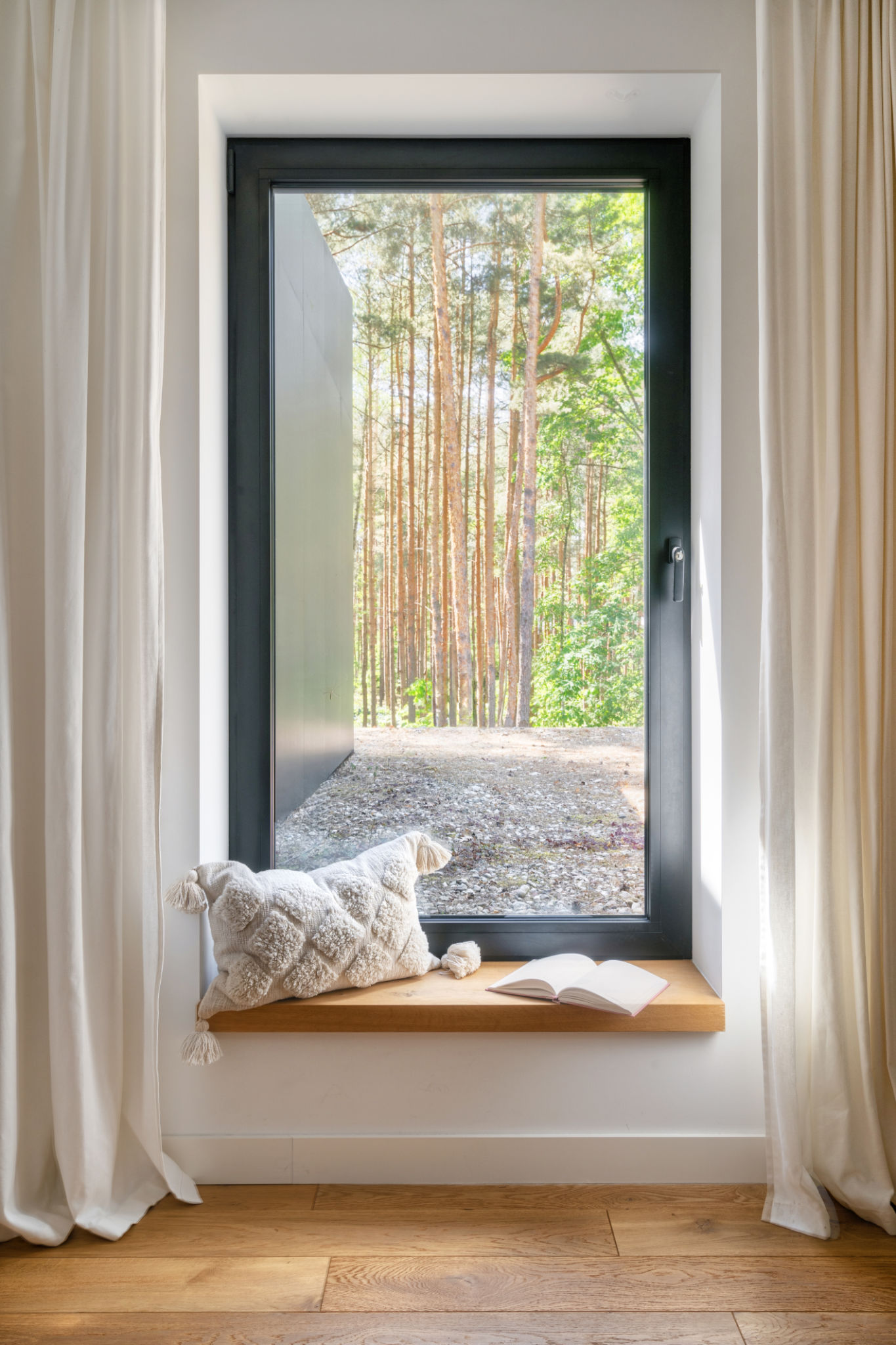 smart window furnishings