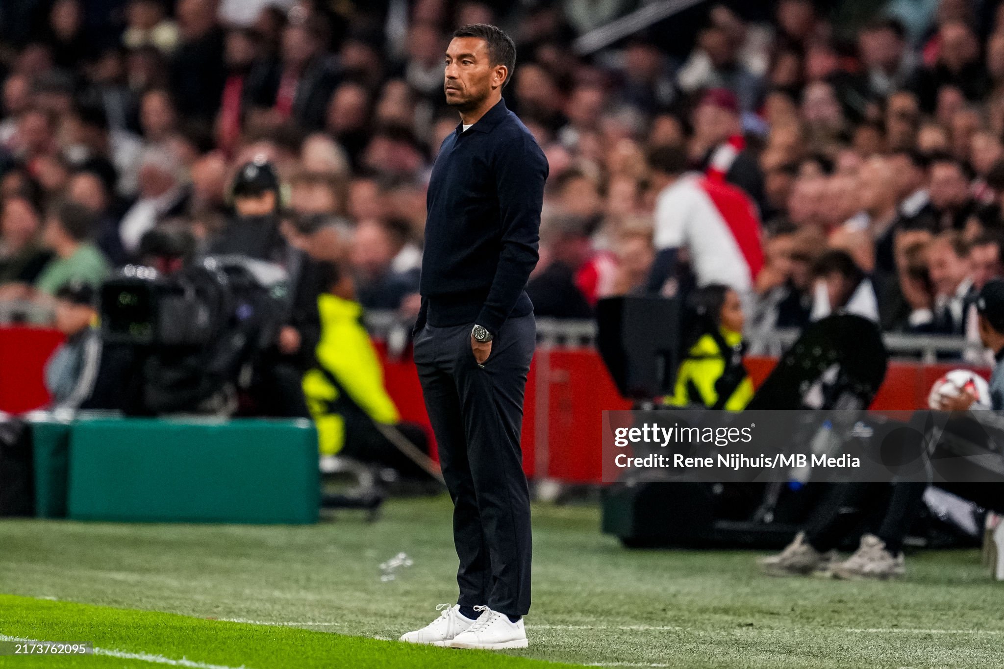 Turkish media critical of Van Bronckhorst after 'embarrassing first half'