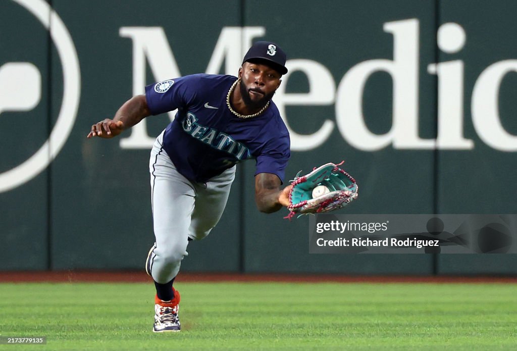 Seattle Mariners v Texas Rangers