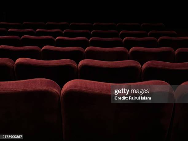 empty seats at movie theater - film screening stock pictures, royalty-free photos & images