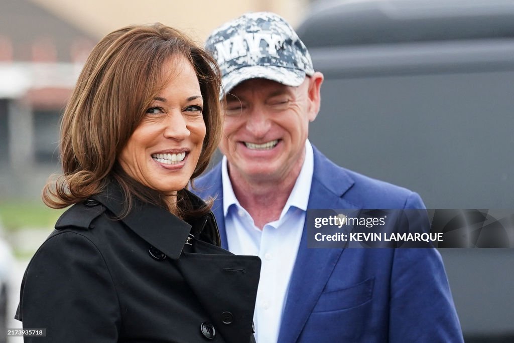 US-POLITICS-VOTE-HARRIS