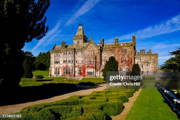 adare manor and golf course, adare, county limerick, ireland - verwaltungsbezirk county limerick stock-fotos und bilder