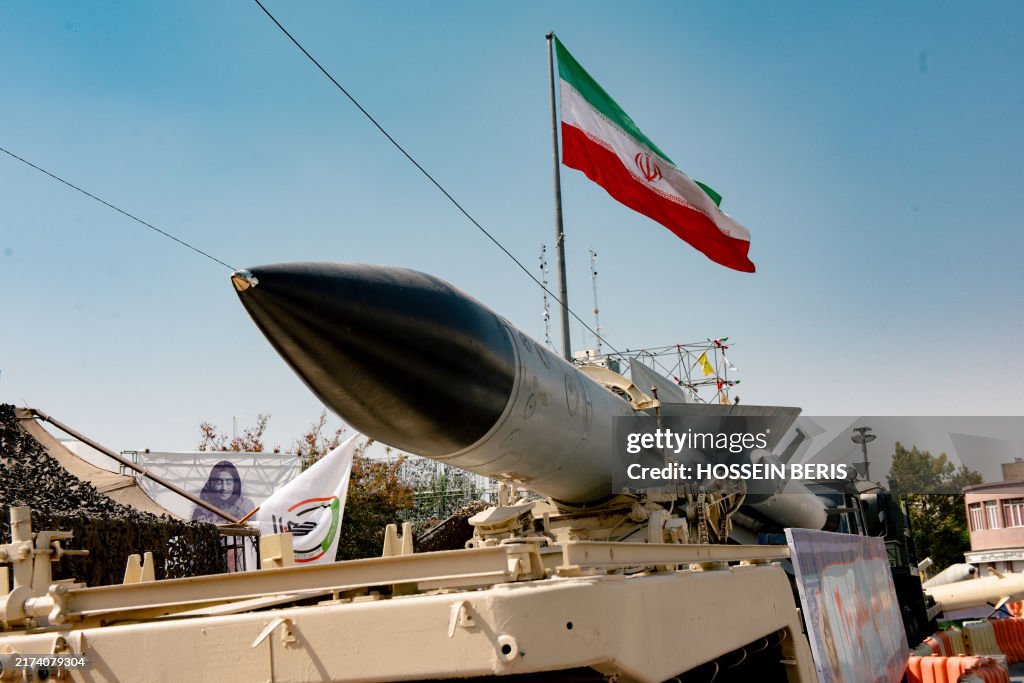 Iran-Missiles-Display-44th-Anniversary-War
