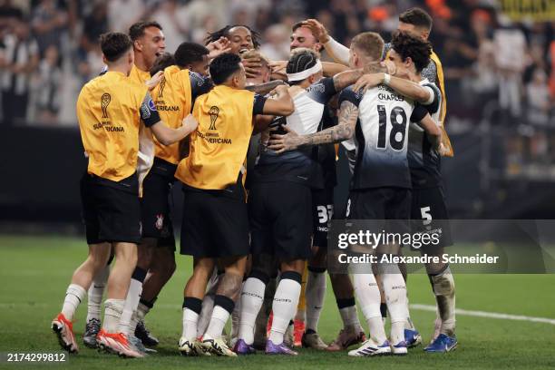 Pedro Henrique of Corinthians celebrates after scoring the team's third goal with teammates during the Copa CONMEBOL Sudamericana 2024 Quarterfinal...