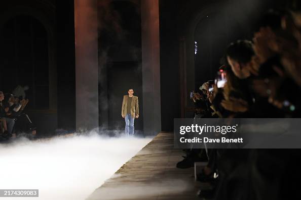 McQueen Spring/Summer 2025 Show - Runway McQueen Spring/Summer 2025 Show - Runway