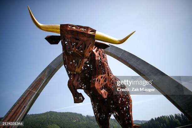 110 Red Bull Ring Statue Stock Photos, High-Res Pictures, and Images ...