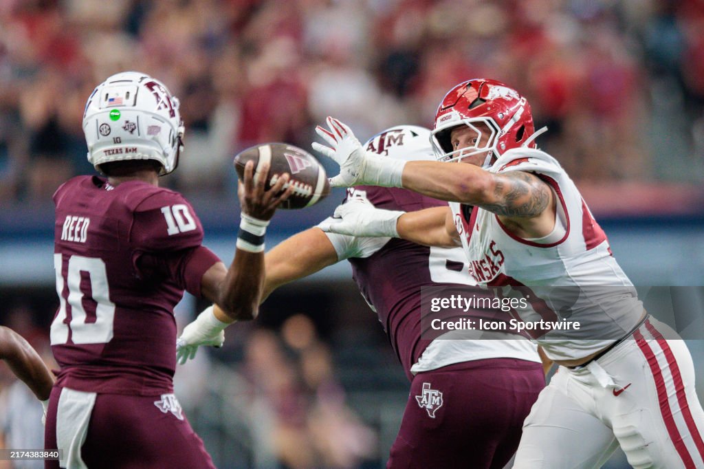 COLLEGE FOOTBALL: SEP 28 Southwest Classic - Arkansas vs Texas A&M