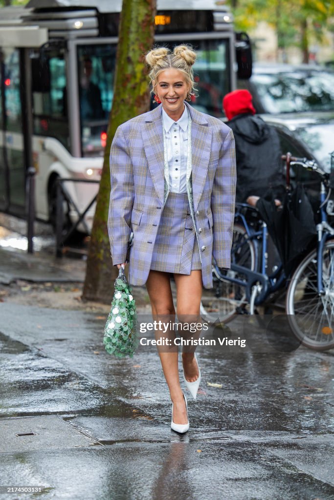 Street Style - Paris Fashion Week - Womenswear Spring/Summer 2025 - Day Three