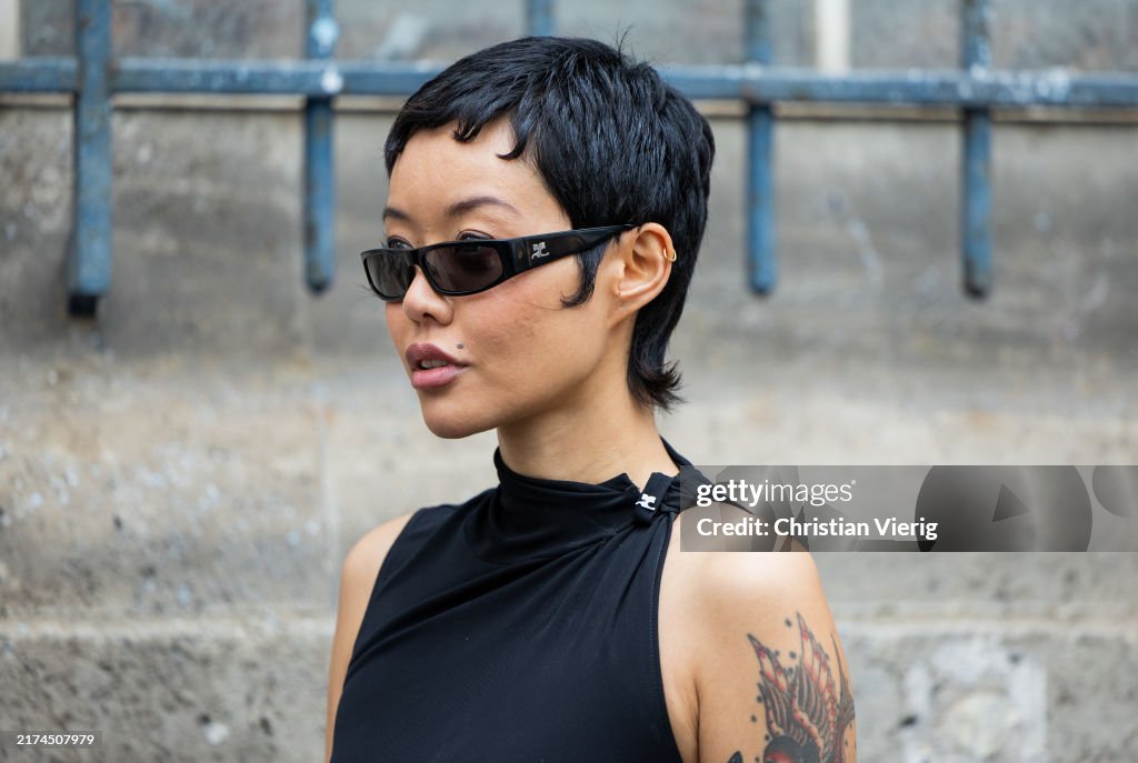 Street Style - Paris Fashion Week - Womenswear Spring/Summer 2025 - Day Three