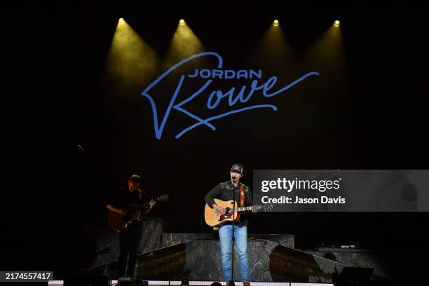 Jordan R Rowe Austin 124 Anne Rowe Stock Photos, High-Res Pictures, and Images - Getty Images