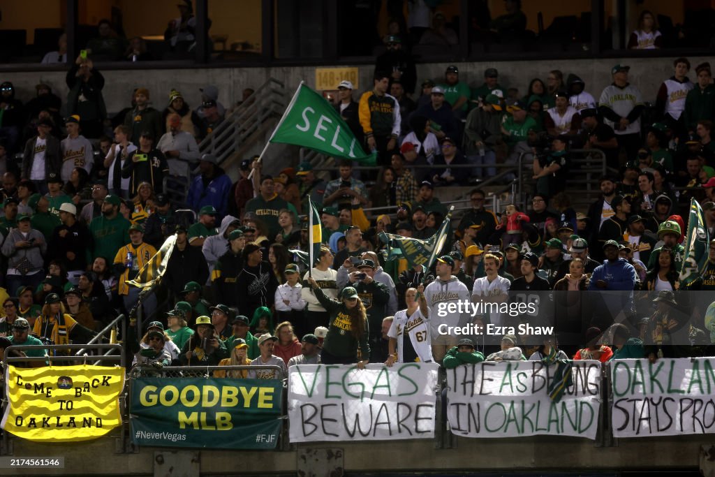 Texas Rangers v Oakland Athletics