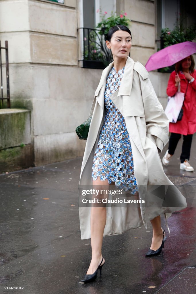 Street Style - Paris Fashion Week - Womenswear Spring/Summer 2025 - Day Three