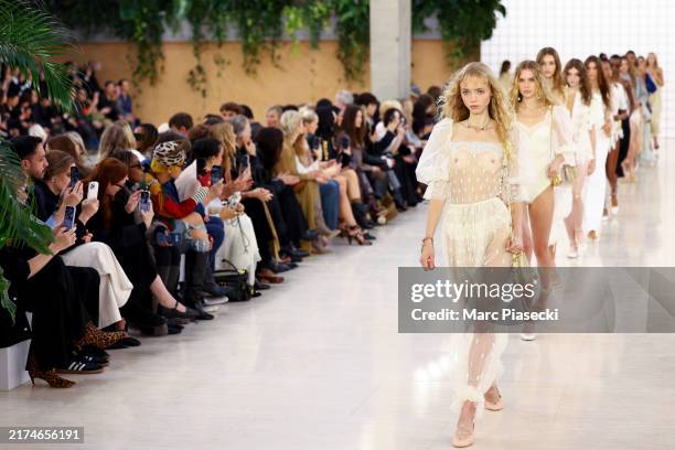 Models walk the runway during the Chloé Womenswear Spring-Summer 2025 show as part of Paris Fashion Week on September 26, 2024 in Paris, France.