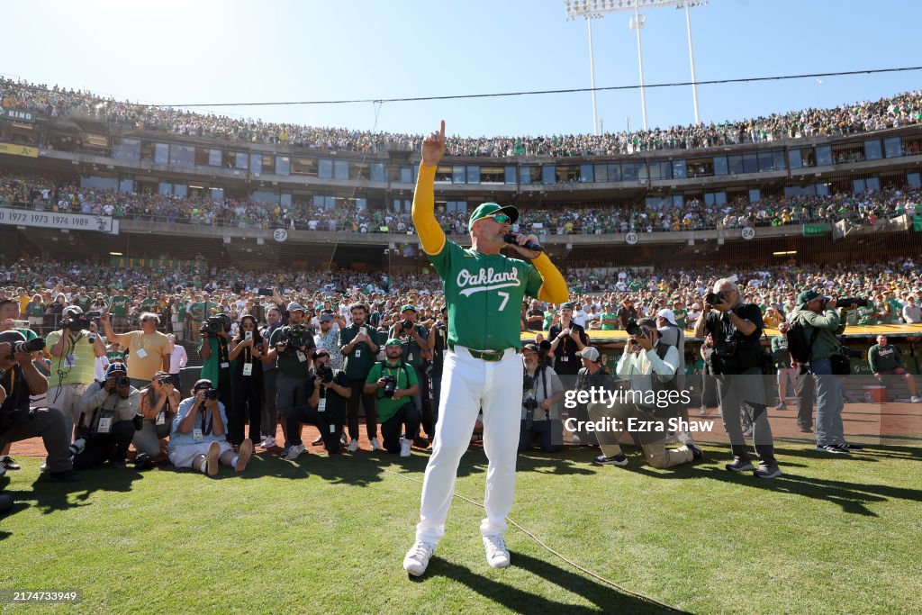 Texas Rangers v Oakland Athletics