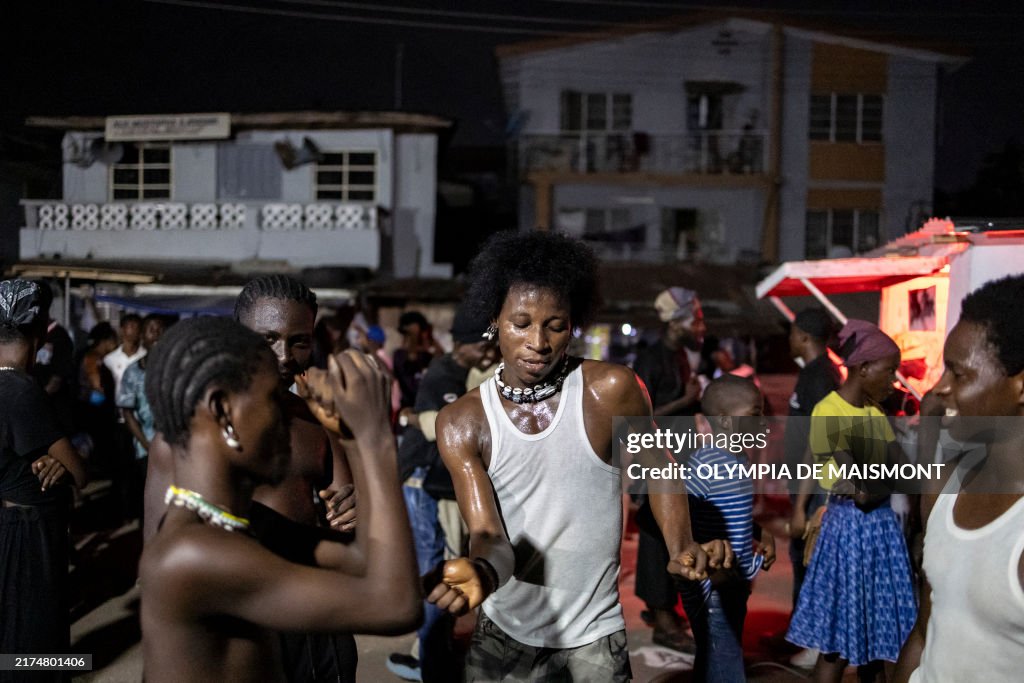NIGERIA-ART-DANCE