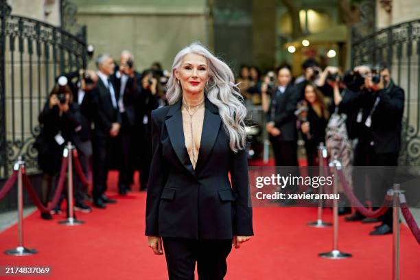 glamorous platinum gray celebrity on red carpet - adulation stock pictures, royalty-free photos & images