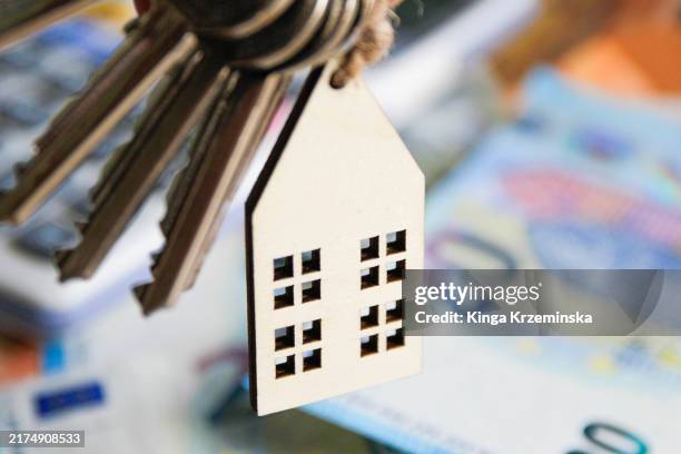 house ownership - renting stock pictures, royalty-free photos & images