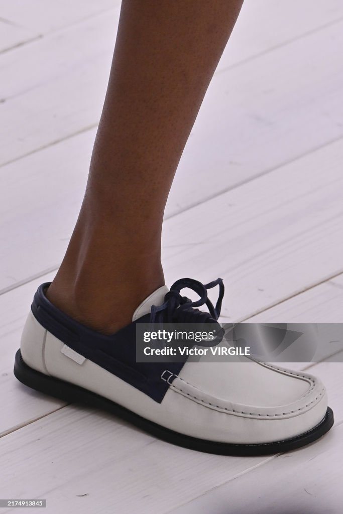 Loewe - Runway - Spring/Summer 2025 Paris Fashion Week