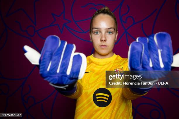 Ellie Roebuck of FC Barcelona poses for a portrait during the FC Barcelona Portraits Session nat Estadi Johan Cruyff on September 25, 2024 in...
