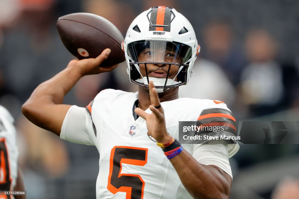 Cleveland Browns v Las Vegas Raiders