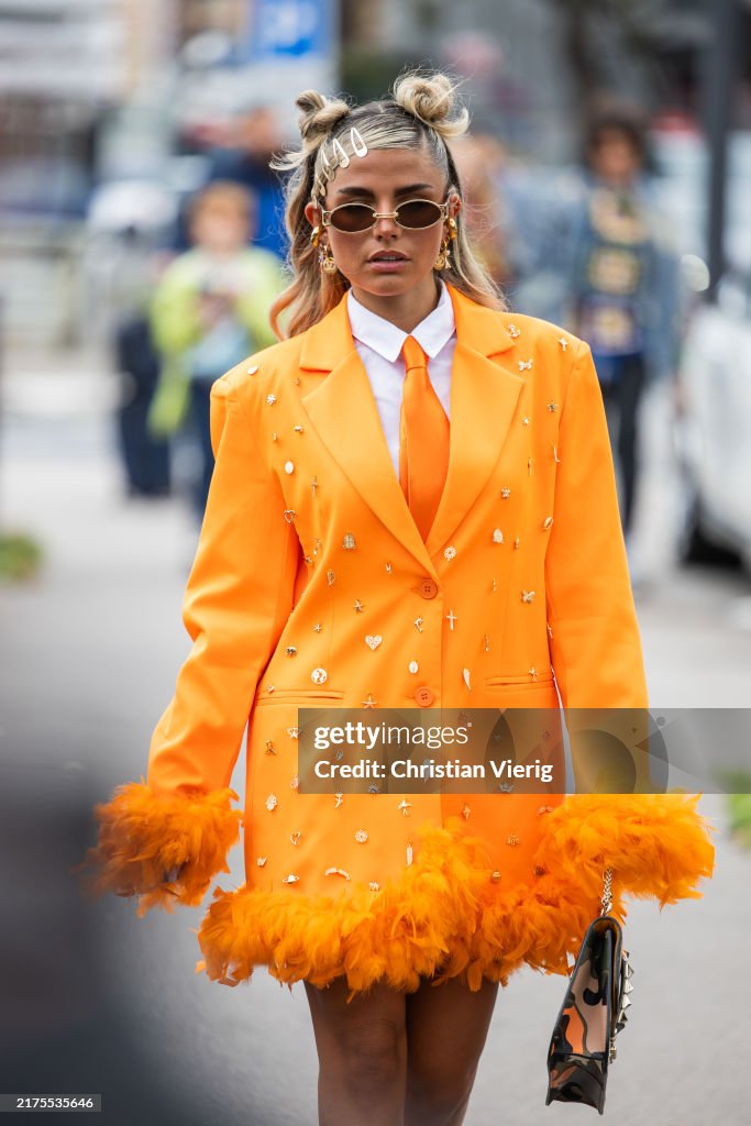 Street Style - Paris Fashion Week - Womenswear Spring/Summer 2025 - Day Seven