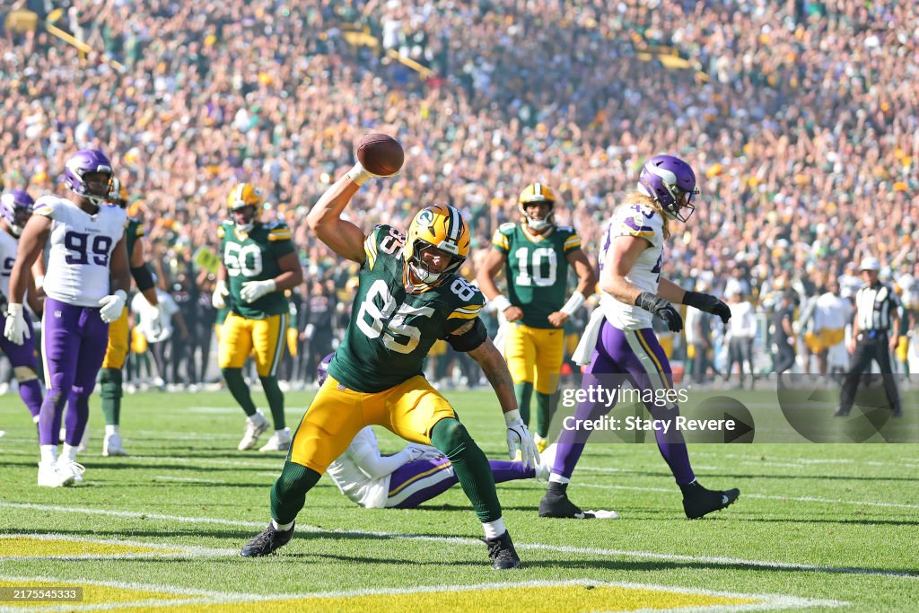 Minnesota Vikings v Green Bay Packers