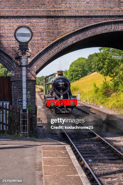 locomotiva a vapore toddington stazione gloucestershire e warwickshire ferrovia - toddington gloucestershire foto e immagini stock