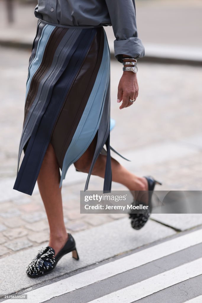 Street Style - Paris Fashion Week - Womenswear Spring/Summer 2025 - Day Six