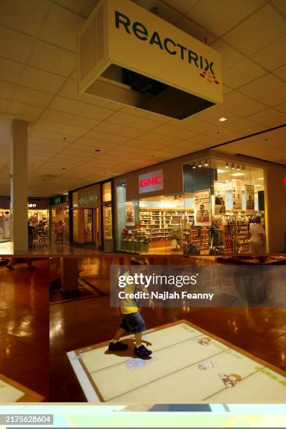 95 Willowbrook Shopping Centre Photos & High Res Pictures - Getty Images