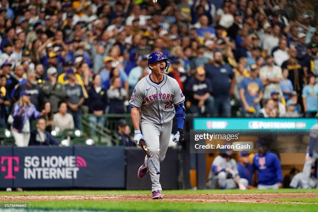 Wild Card Series - New York Mets v. Milwaukee Brewers - Game Three