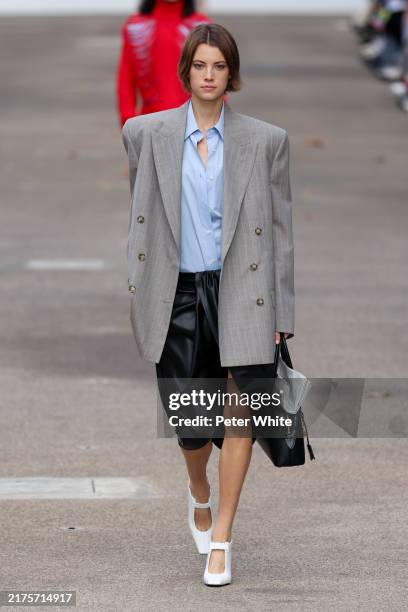 Model walks the runway during the Stella McCartney Paris Womenswear Spring-Summer 2025 show as part of Paris Fashion Week on September 30, 2024 in...