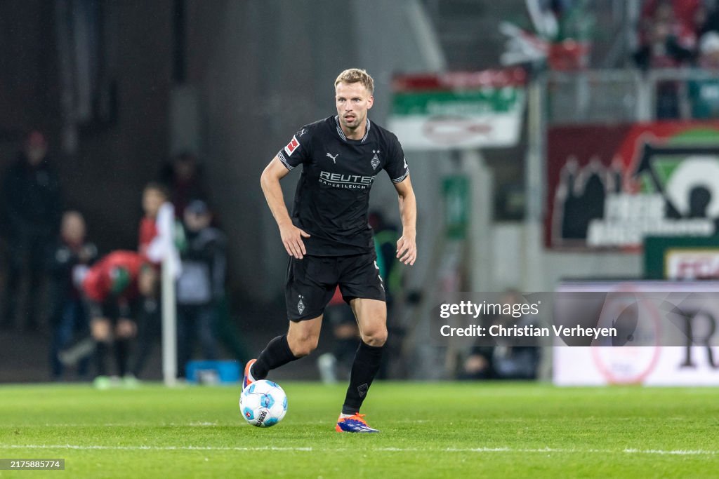 FC Augsburg v Borussia Mönchengladbach - Bundesliga